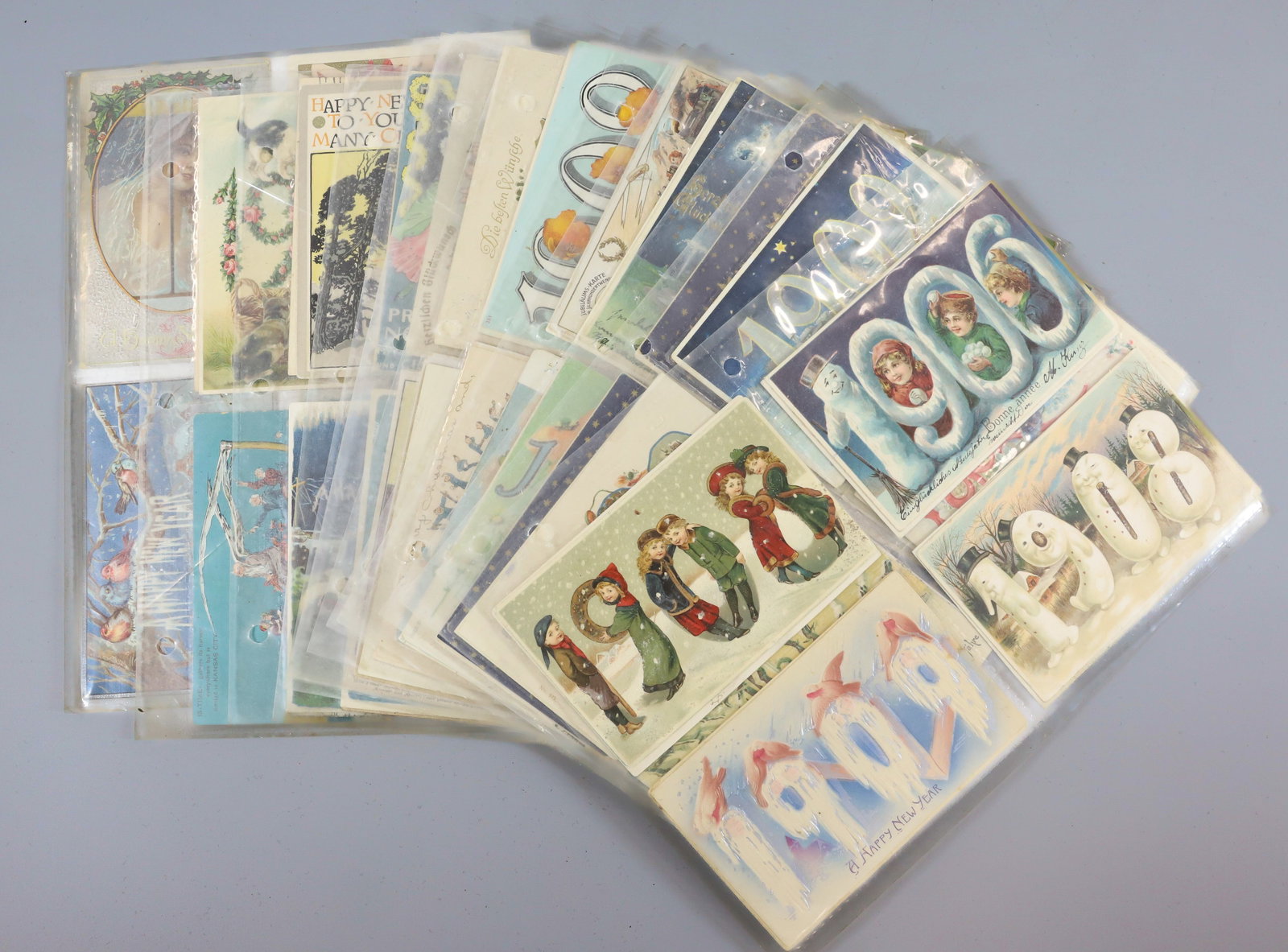 LARGE LOT OF ANTIQUE NEW YEARS POSTCARDS (1 of 19)