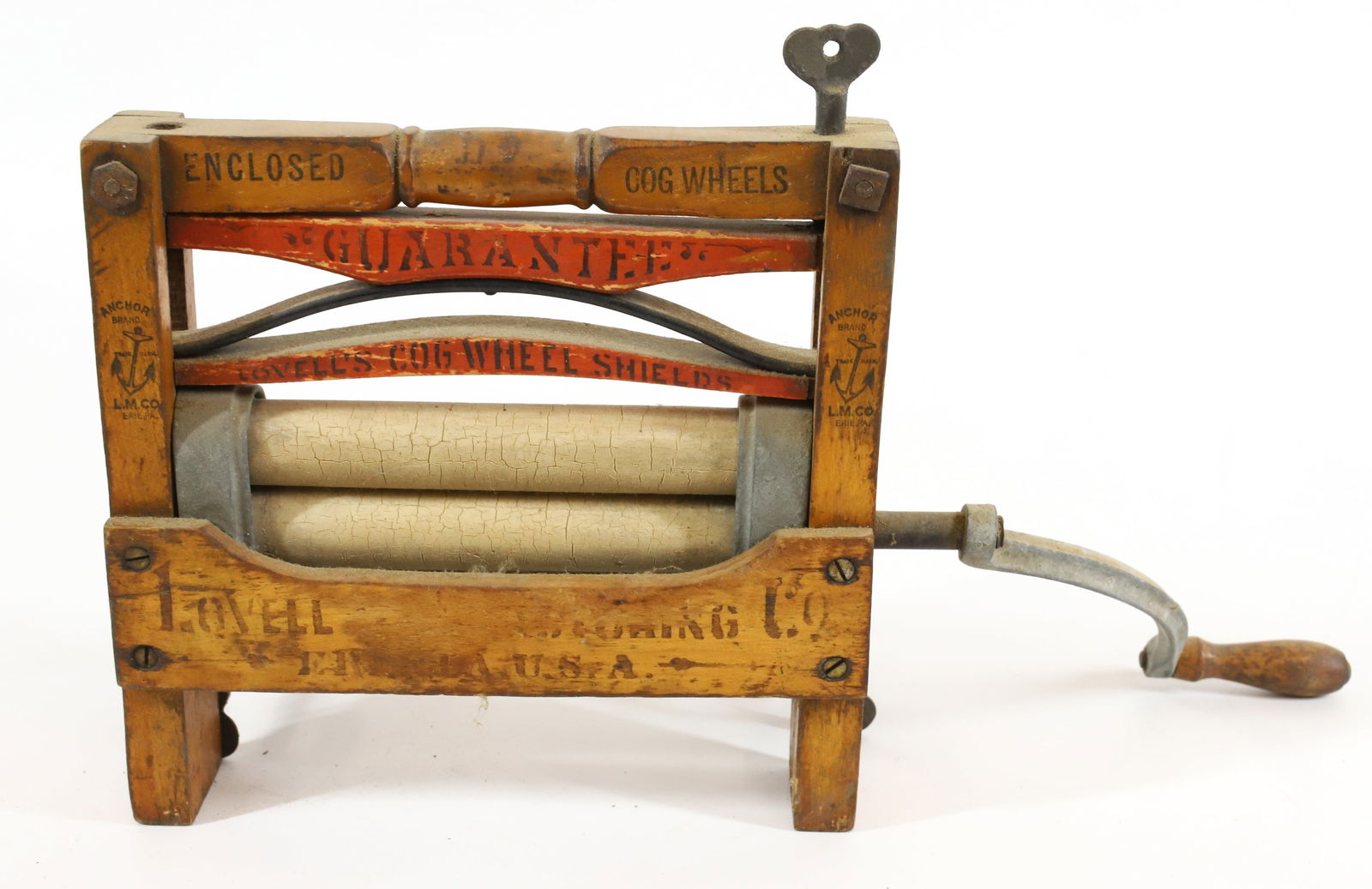 MINIATURE LOVELL CLOTHES WRINGER (1 of 4)