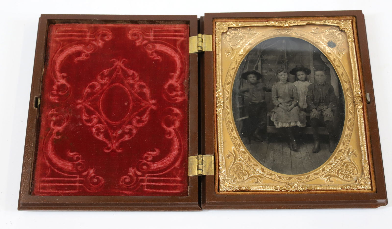 QUARTER PLATE TINTYPE IN CASE (1 of 3)