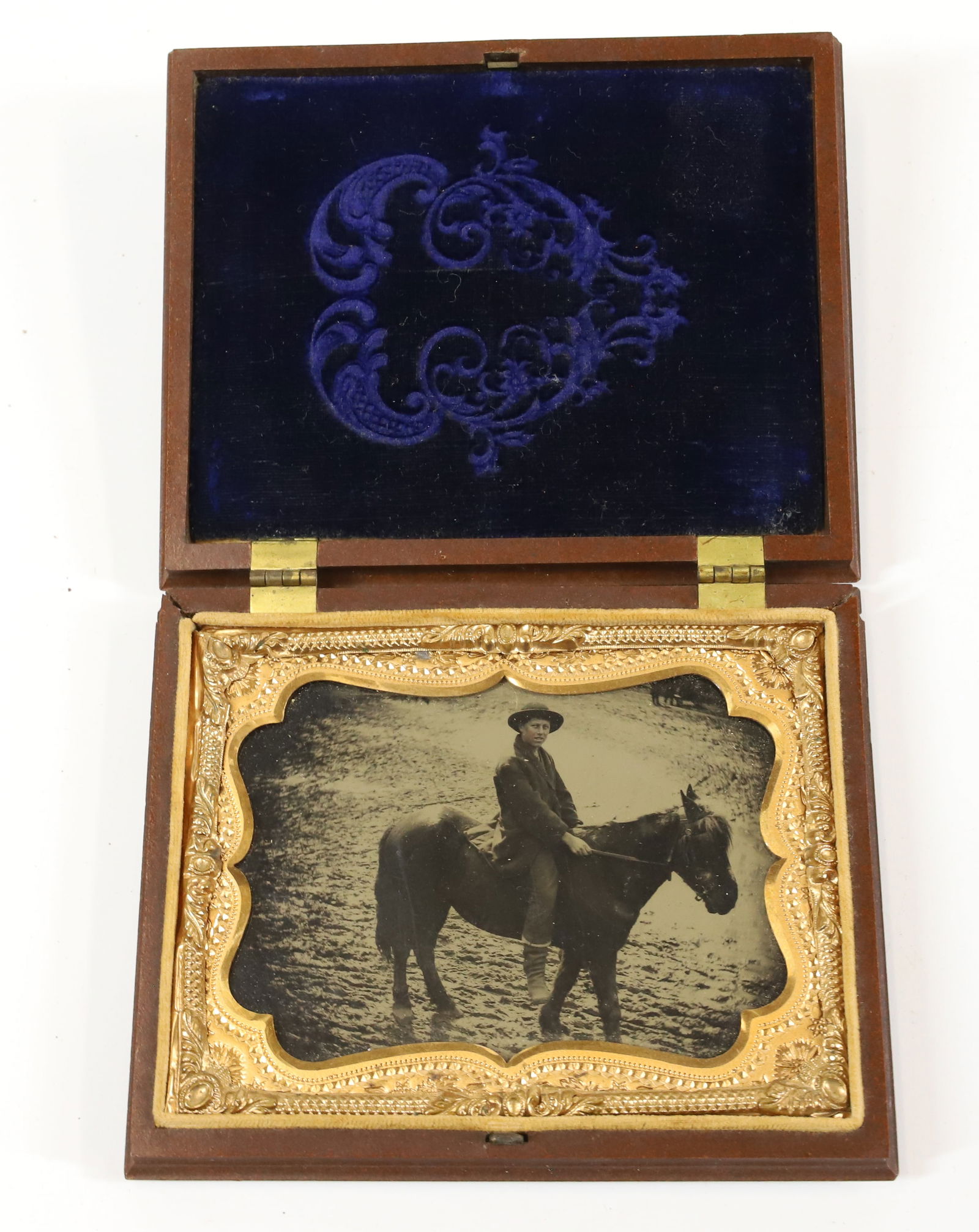 QUARTER PLATE TINTYPE IN CASE (1 of 4)