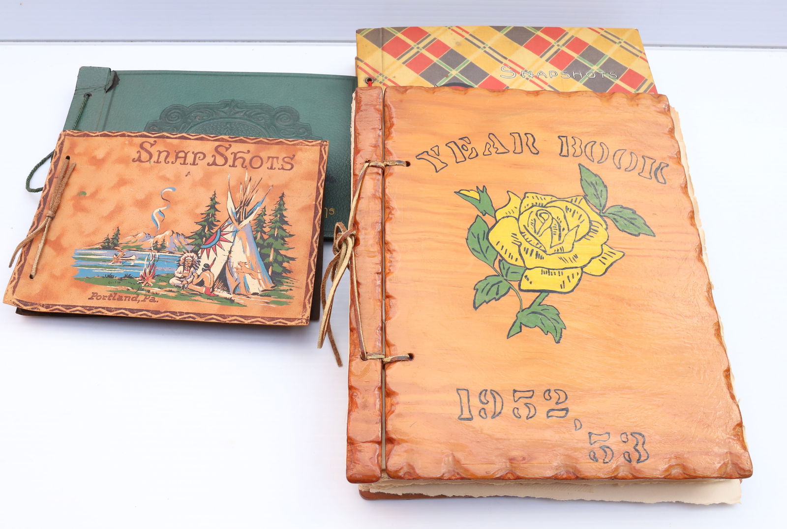 LOT OF PHOTOGRAPHS AND PAPER GOODS (1 of 6)