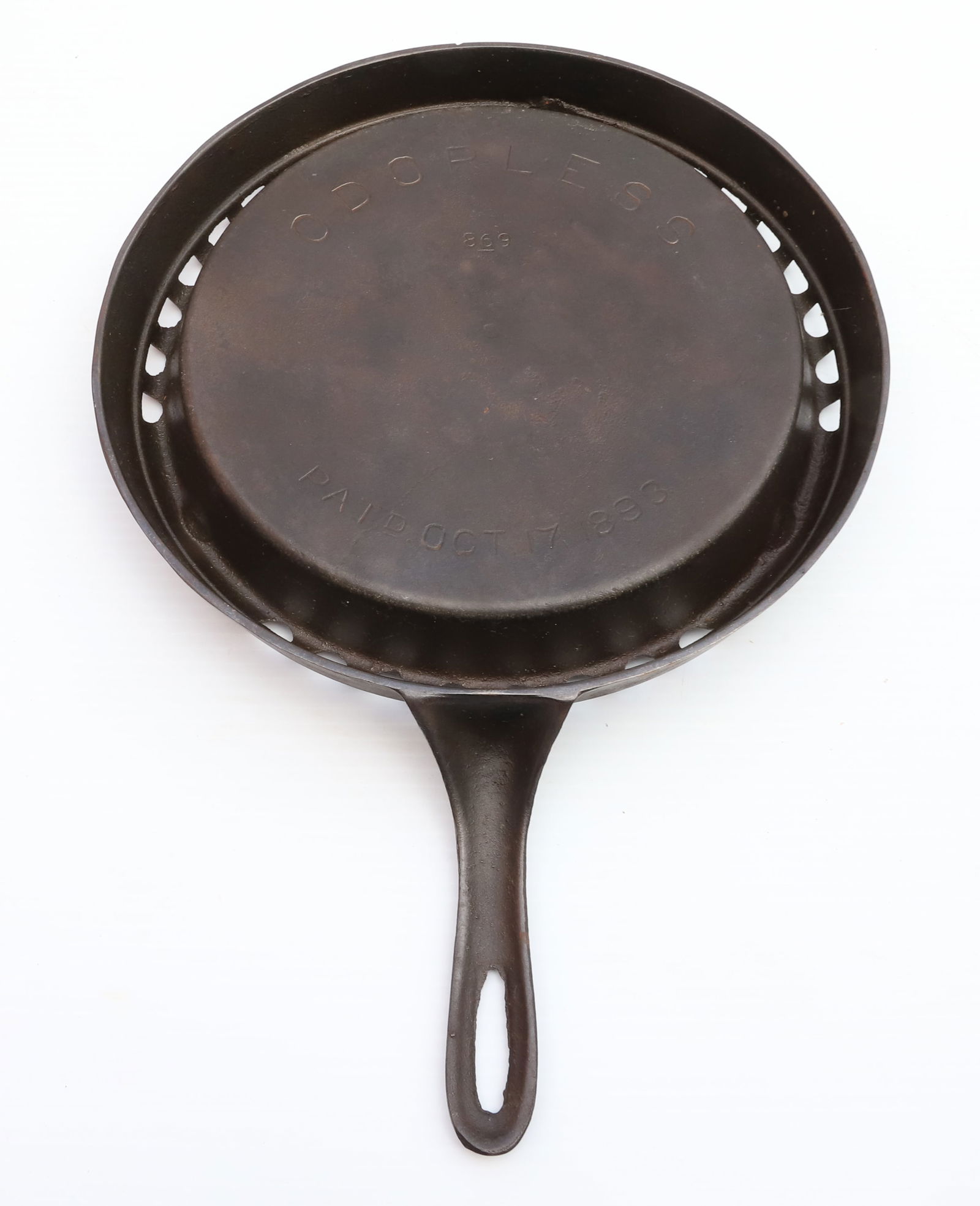 ODORLESS CAST IRON SKILLET: PATD OCT 17, 1893 - #869, PRE GRISWOLD - 11" D Terms: PLEASE READ CAREFULLY -THIS IS AN ONLINE ONLY AUCTION. Terms for Purchasing and Shipping of Auction Items. Please read carefully before bidding. A