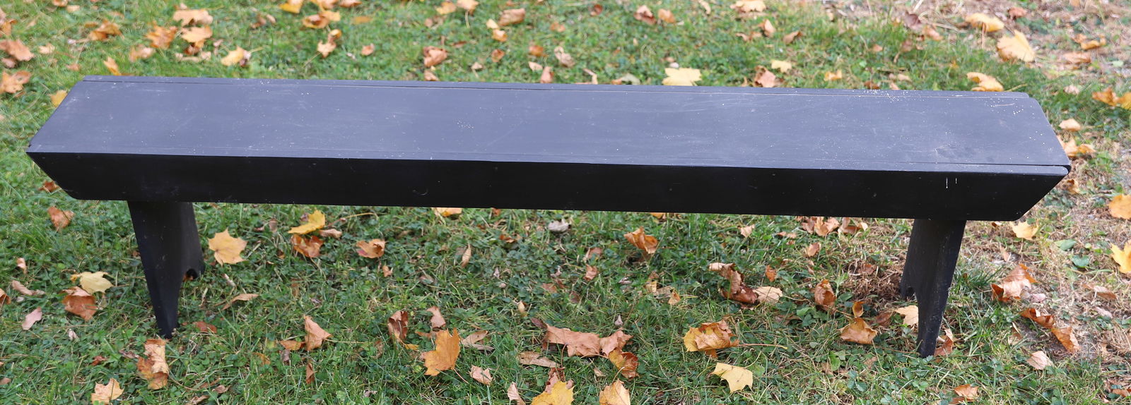 PAINTED WOODEN BENCH (1 of 3)