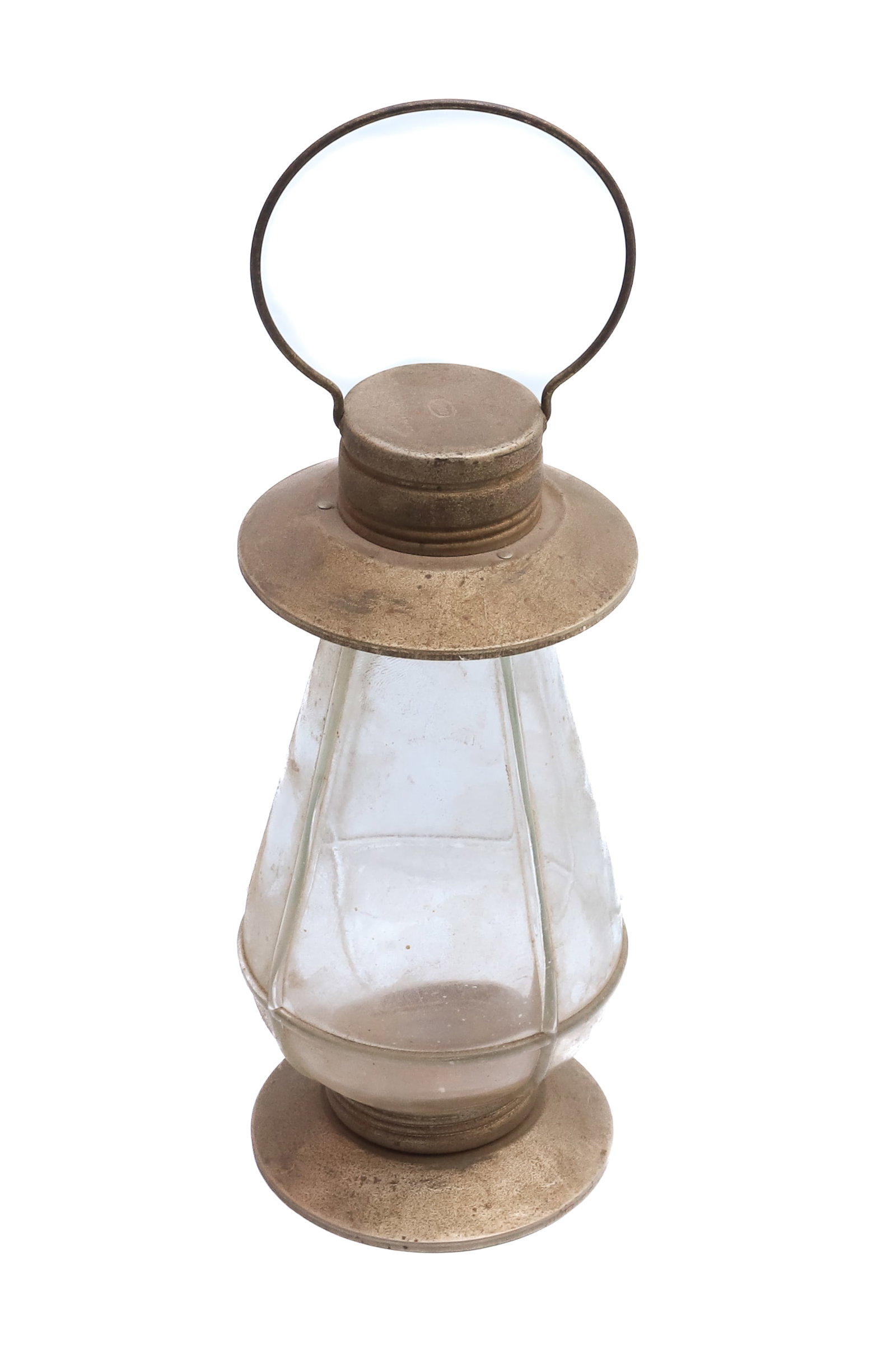 BOND METAL AND GLASS LANTERN: USE BOND BATTERIES, 9" H Terms: PLEASE READ CAREFULLY -THIS IS AN ONLINE ONLY AUCTION. Terms for Purchasing and Shipping of Auction Items. Please read carefully before bidding. All payments for purcha