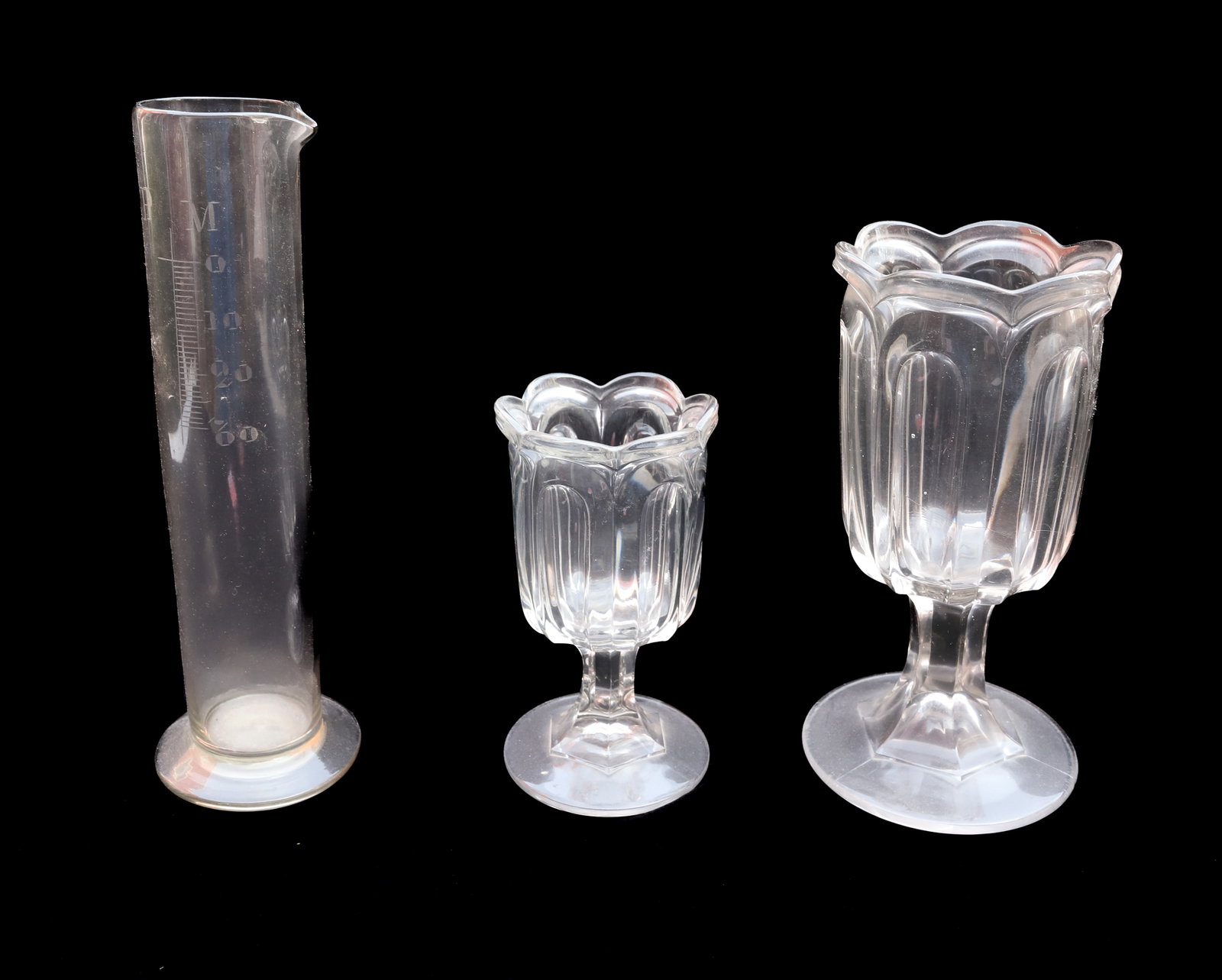 LOT OF ANTIQUE GLASSWARE: BLOWN GLASS BEAKER 12", SPOONER AND CELERY Terms: PLEASE READ CAREFULLY -THIS IS AN ONLINE ONLY AUCTION. Terms for Purchasing and Shipping of Auction Items. Please read carefully before bidding. All p
