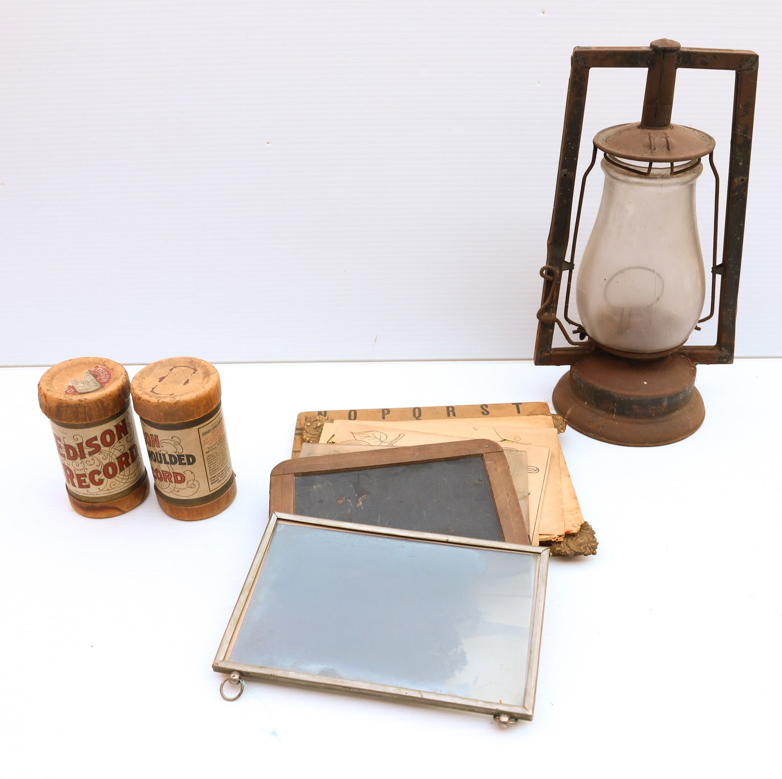 LOT OF VINTAGE SMALLS (1 of 5)