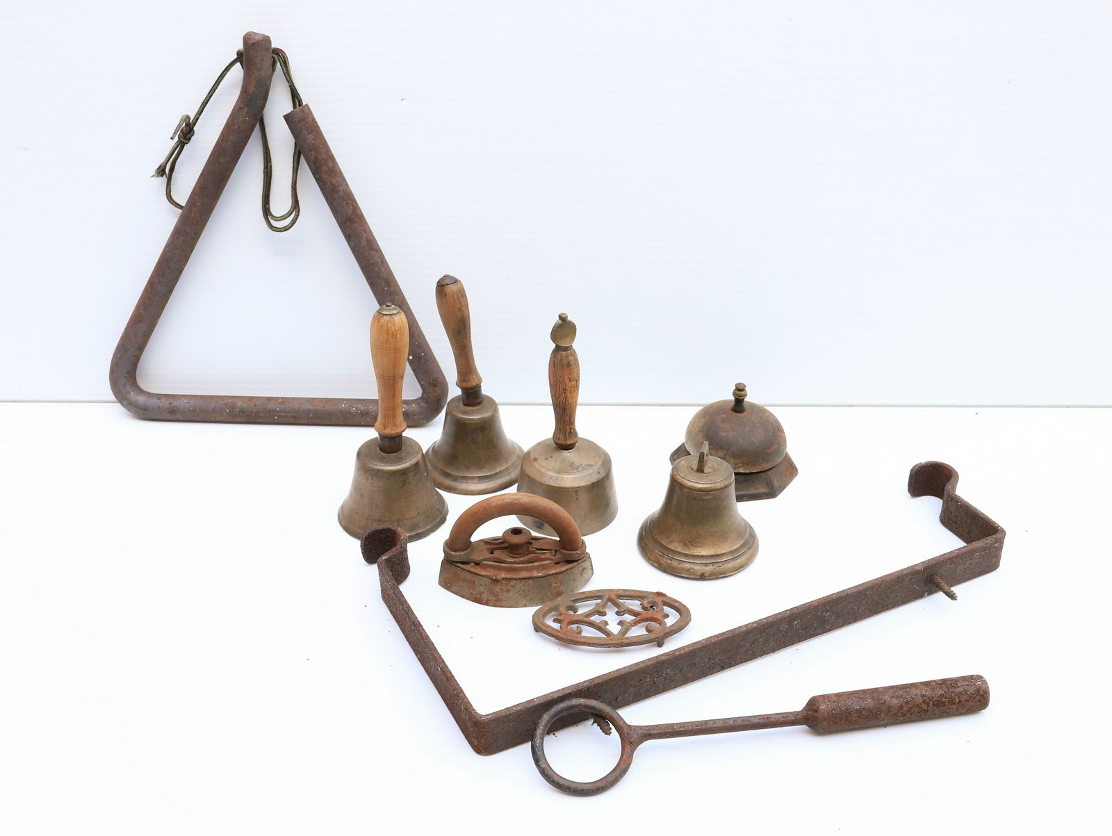 LOT OF BELLS AND DINNER TRIANGLE (1 of 3)