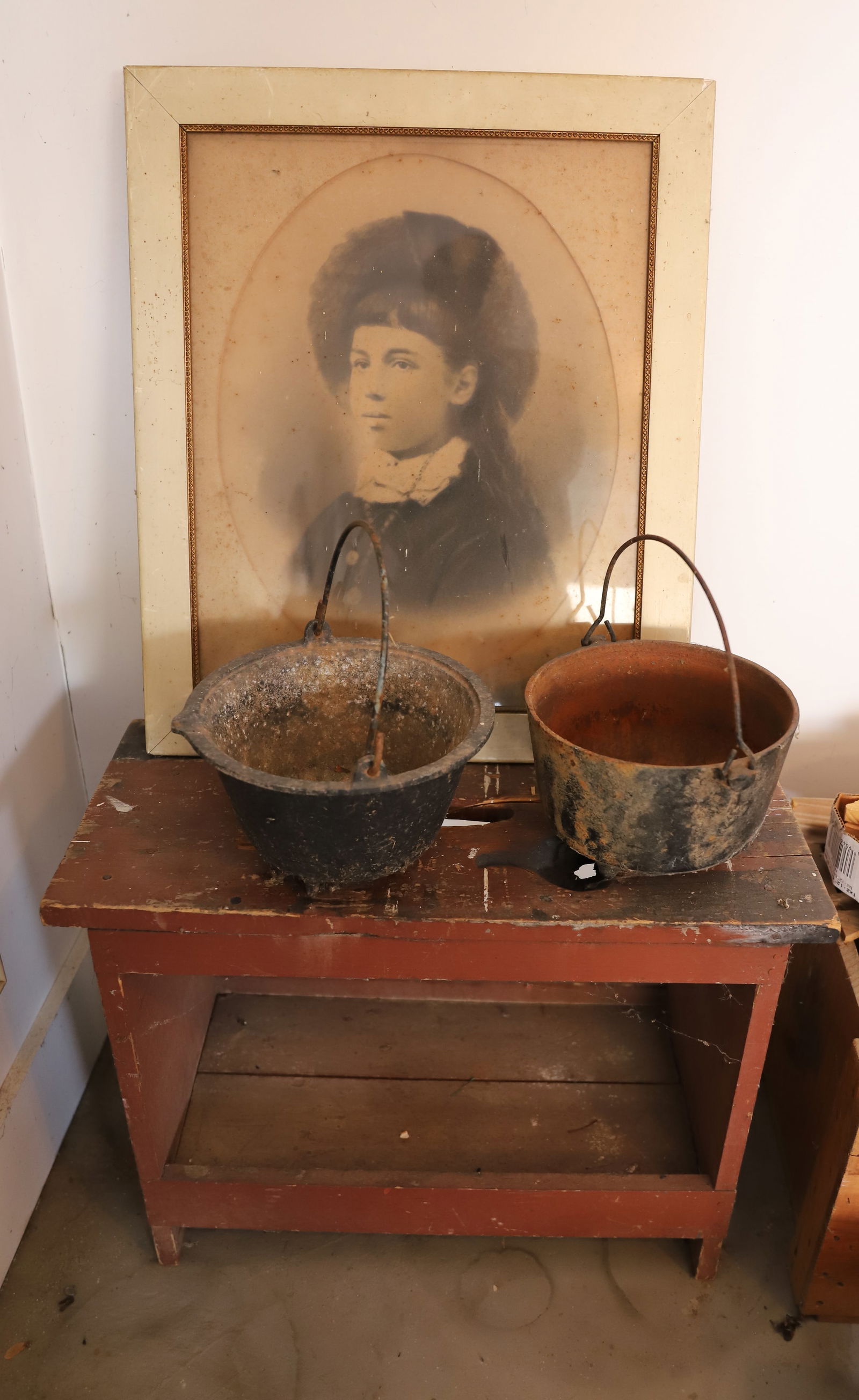 WOODEN BENCH, (2) CAST IRON POTS, AND PORTRAIT (1 of 3)