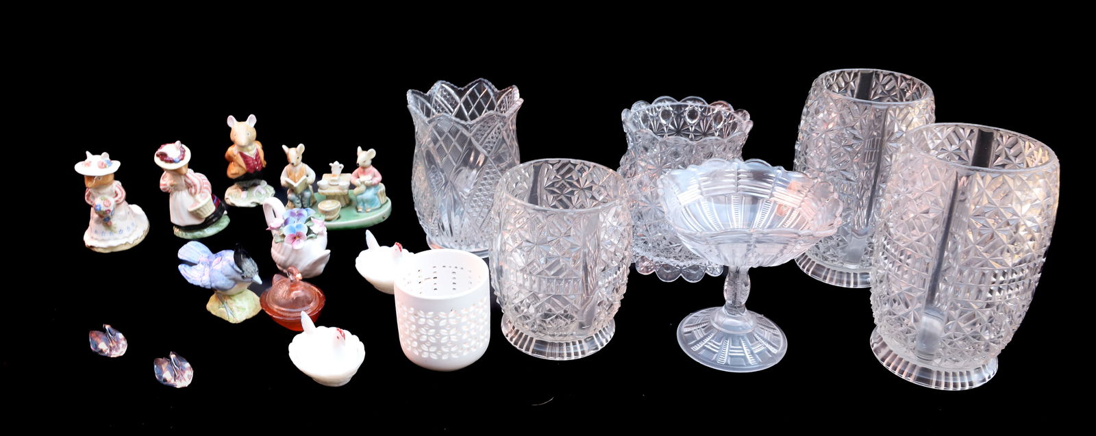 LOT OF PRESSED GLASS AND FIGURINES (1 of 6)