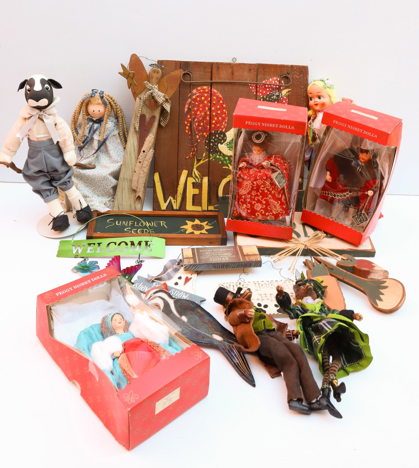 LOT OF FOLK ART ITEMS: INCLUDING; PLUSH FIGURES, BOXES, POTTERY BIRD, AND MORE Terms: PLEASE READ CAREFULLY -THIS IS AN ONLINE ONLY AUCTION. Terms for Purchasing and Shipping of Auction Items. Please read carefully before b