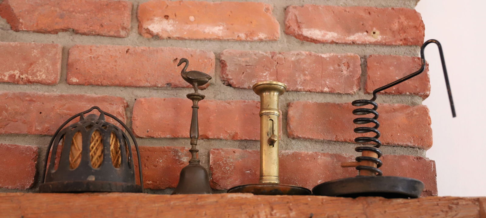 LOT OF CAST IRON AND BRASS (1 of 3)