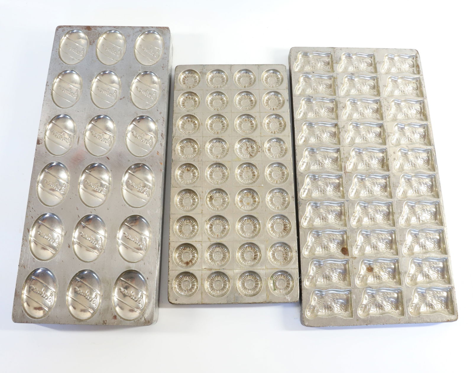 (3) VINTAGE CHOCOLATE MOLDS (1 of 4)