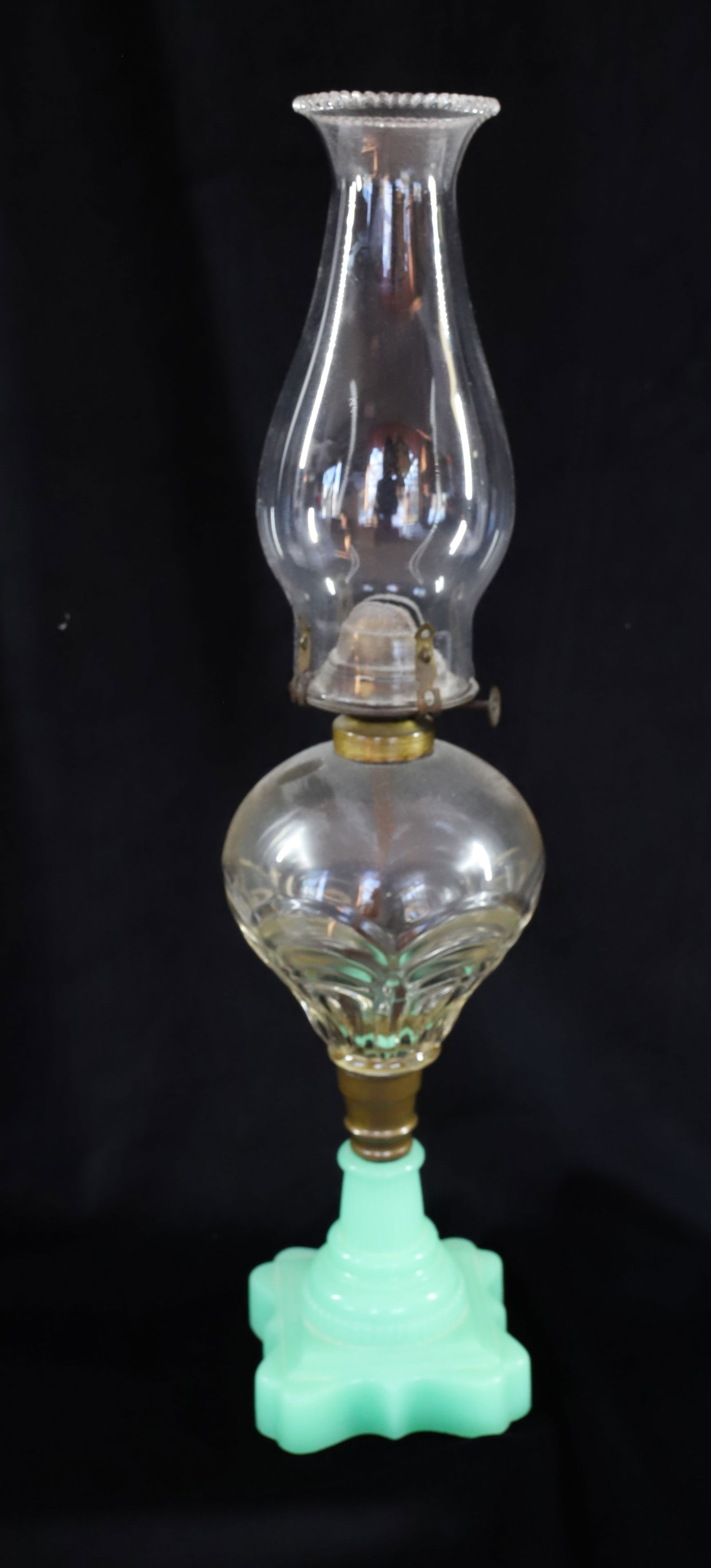 EARLY PEDESTAL OIL LAMP (1 of 4)