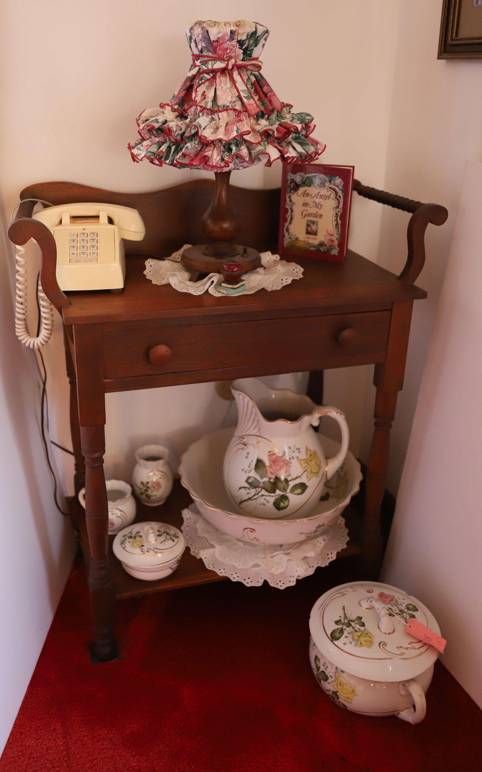 EARLY WASHSTAND (1 of 2)