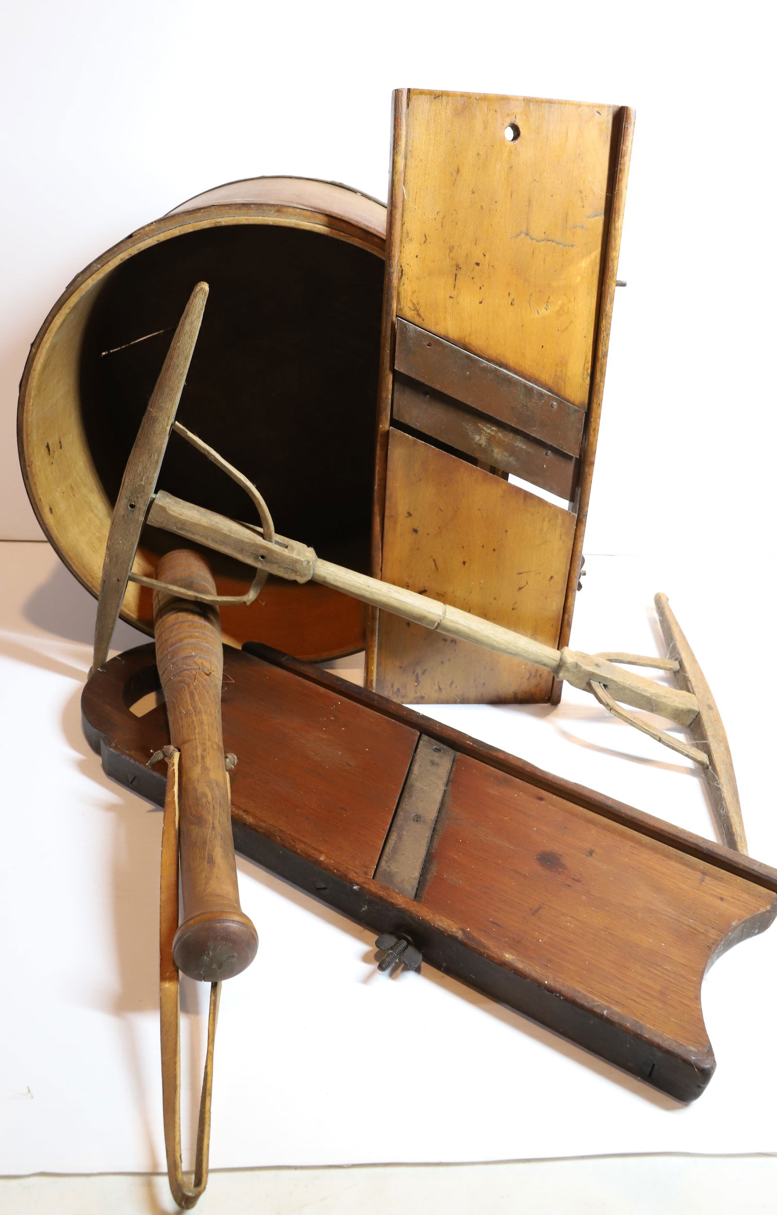 WOODEN WARE LOT (1 of 4)