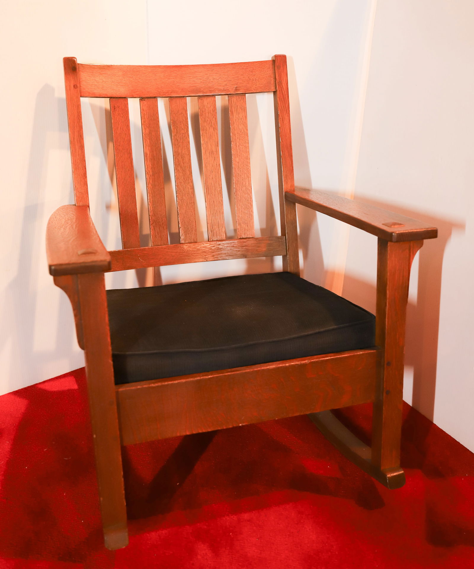 LIMBERT MISSION OAK ROCKER (1 of 4)