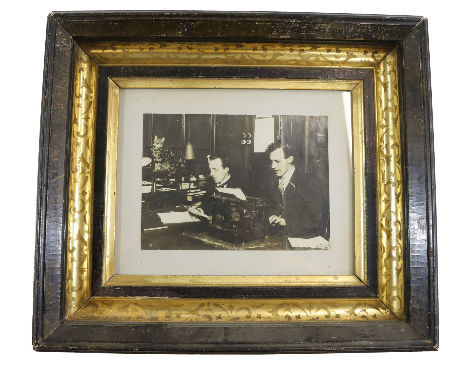 CAT PHOTO: OFFICE WITH GENTLEMEN , TYPEWRITER AND TABBY CAT ON DESK IN VICTORIAN FRAME 13 1/2" X 15" Terms: PLEASE READ CAREFULLY -THIS IS AN ONLINE ONLY AUCTION. AUTO-PAY WILL RUN IMMEDIATELY FOLLOWING THE AUCT