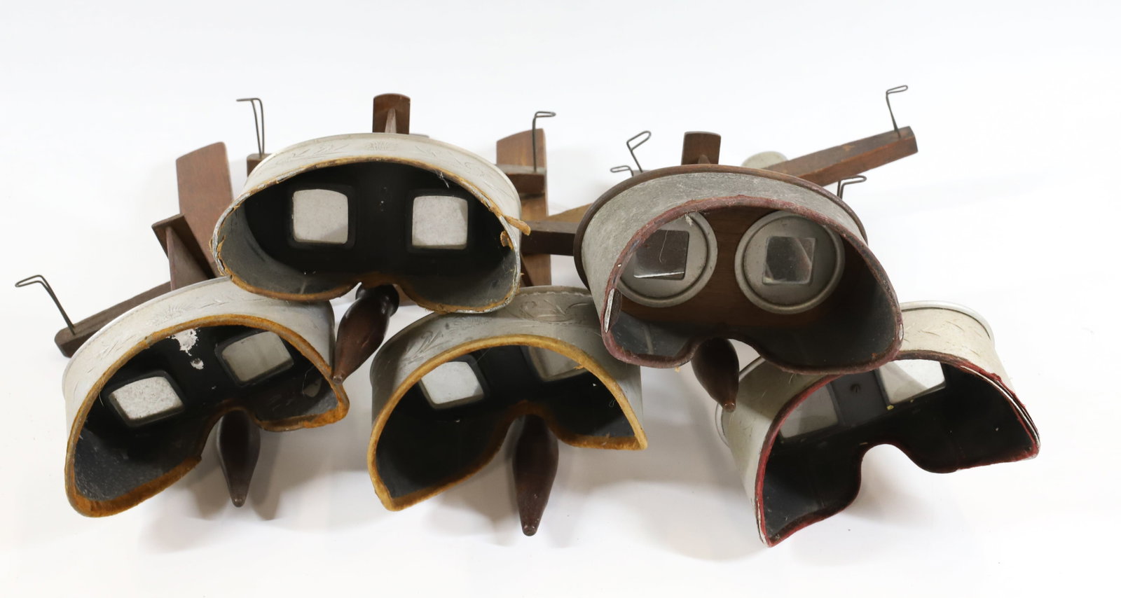 (5) STEREO VIEWERS: ALL WITH ALUMINUM HOODS COMPLETE 8" X 12 3/4" Terms: PLEASE READ CAREFULLY -THIS IS AN ONLINE ONLY AUCTION. AUTO-PAY WILL RUN IMMEDIATELY FOLLOWING THE AUCTION!! Terms for Purchasing and Shipping of A