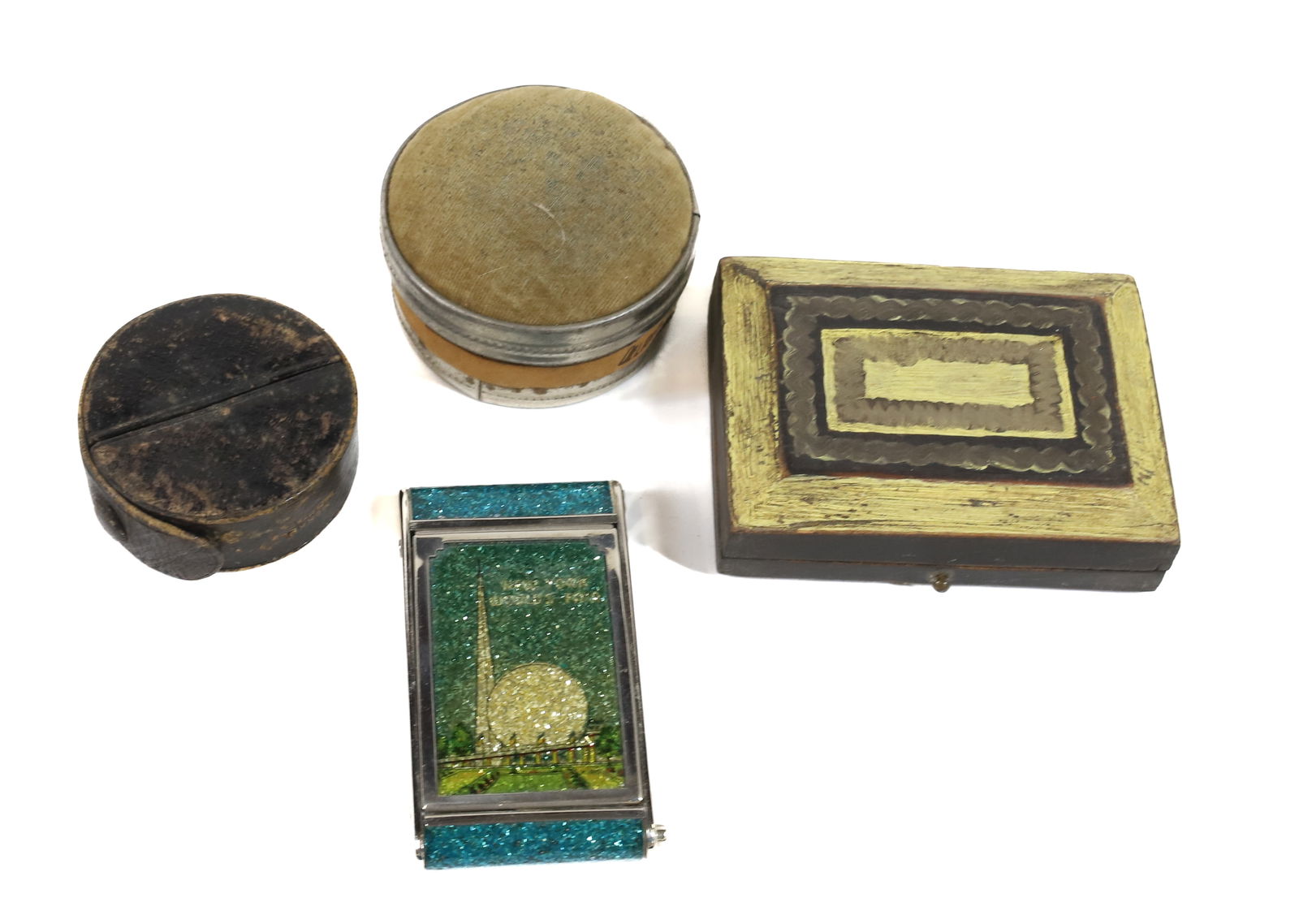 LOT OF VINTAGE SOUVENIRS (1 of 7)