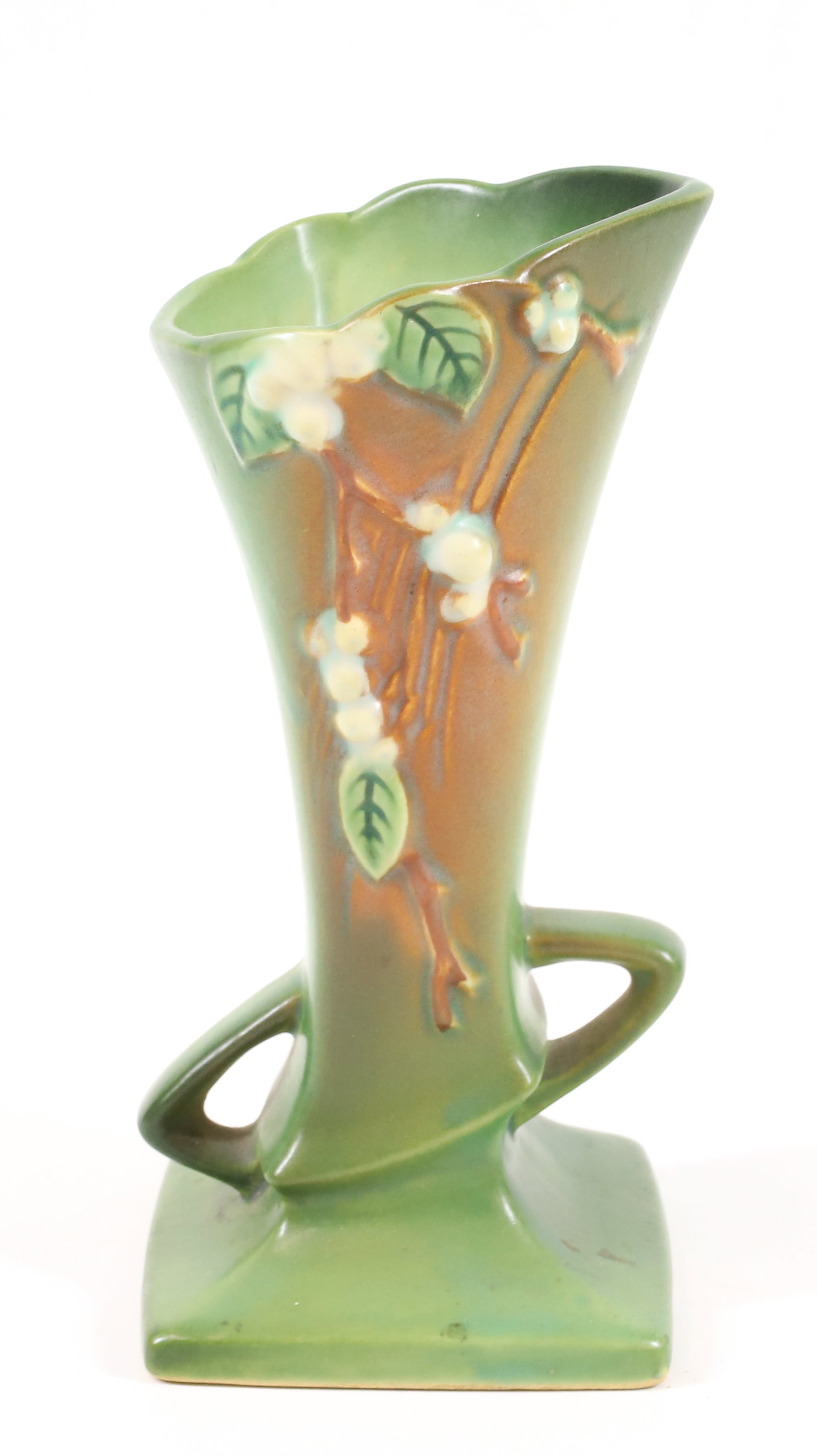 ROSEVILLE VASE: SNOWBERRY IVI-7" PLEASE READ CAREFULLY -THIS IS AN ONLINE ONLY AUCTION. WE WILL BE TAKING ABSENTEE AND PHONE BIDS ALSO. Terms for Purchasing and Shipping of Auction Items. Please read carefully before