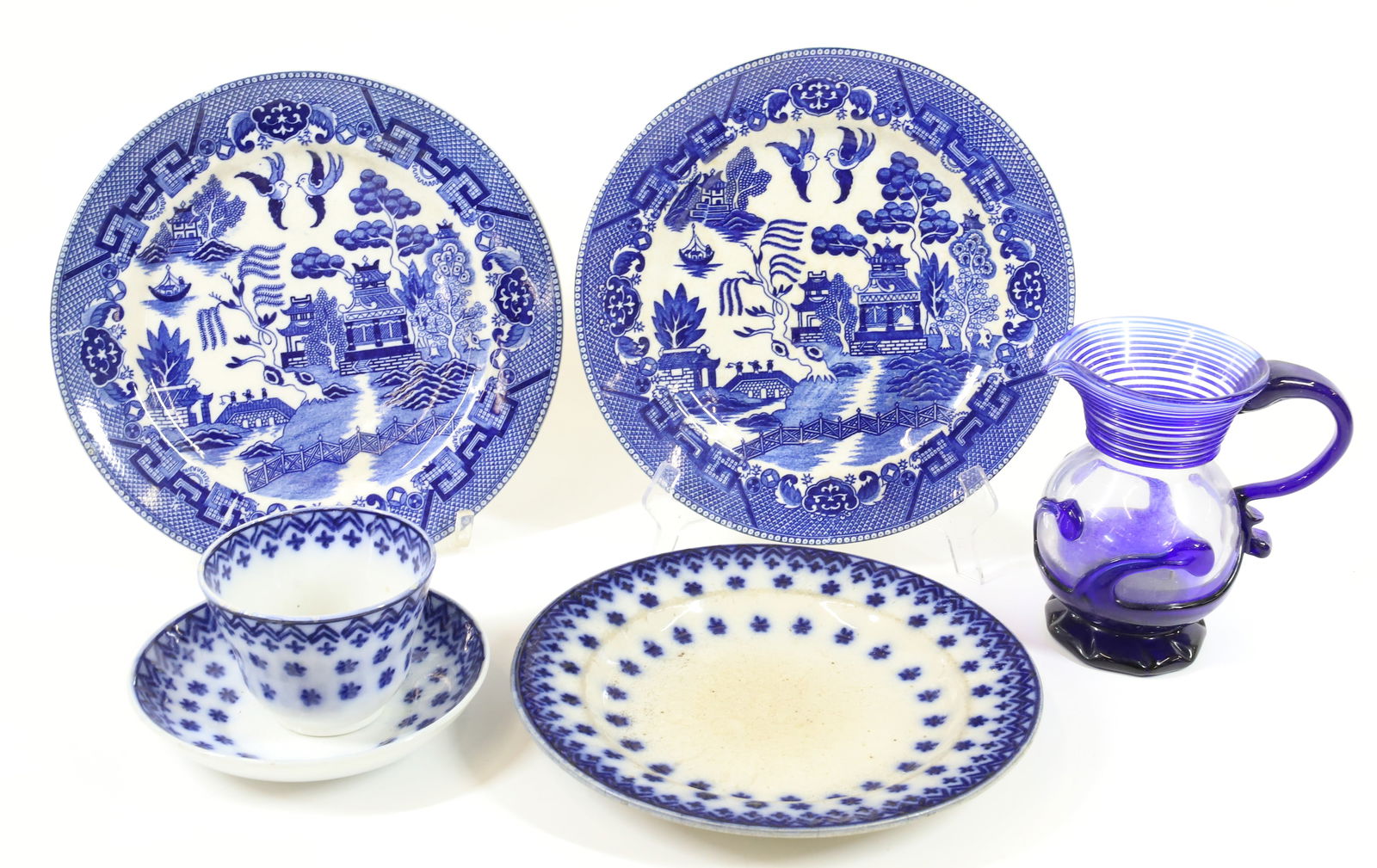 (5) POTTERY/GLASS (1 of 5)