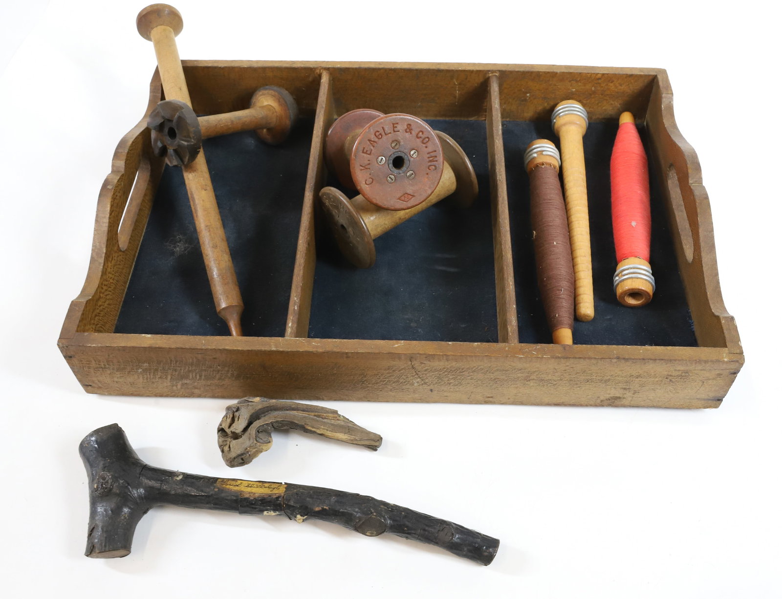 LOT OF WOODEN SPOOLS, CARRIER AND MORE (1 of 5)