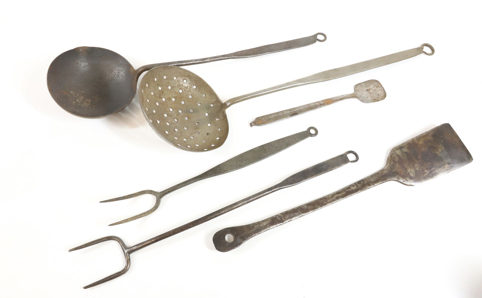 LOT OF WROUGHT IRON UTENSILS (1 of 3)