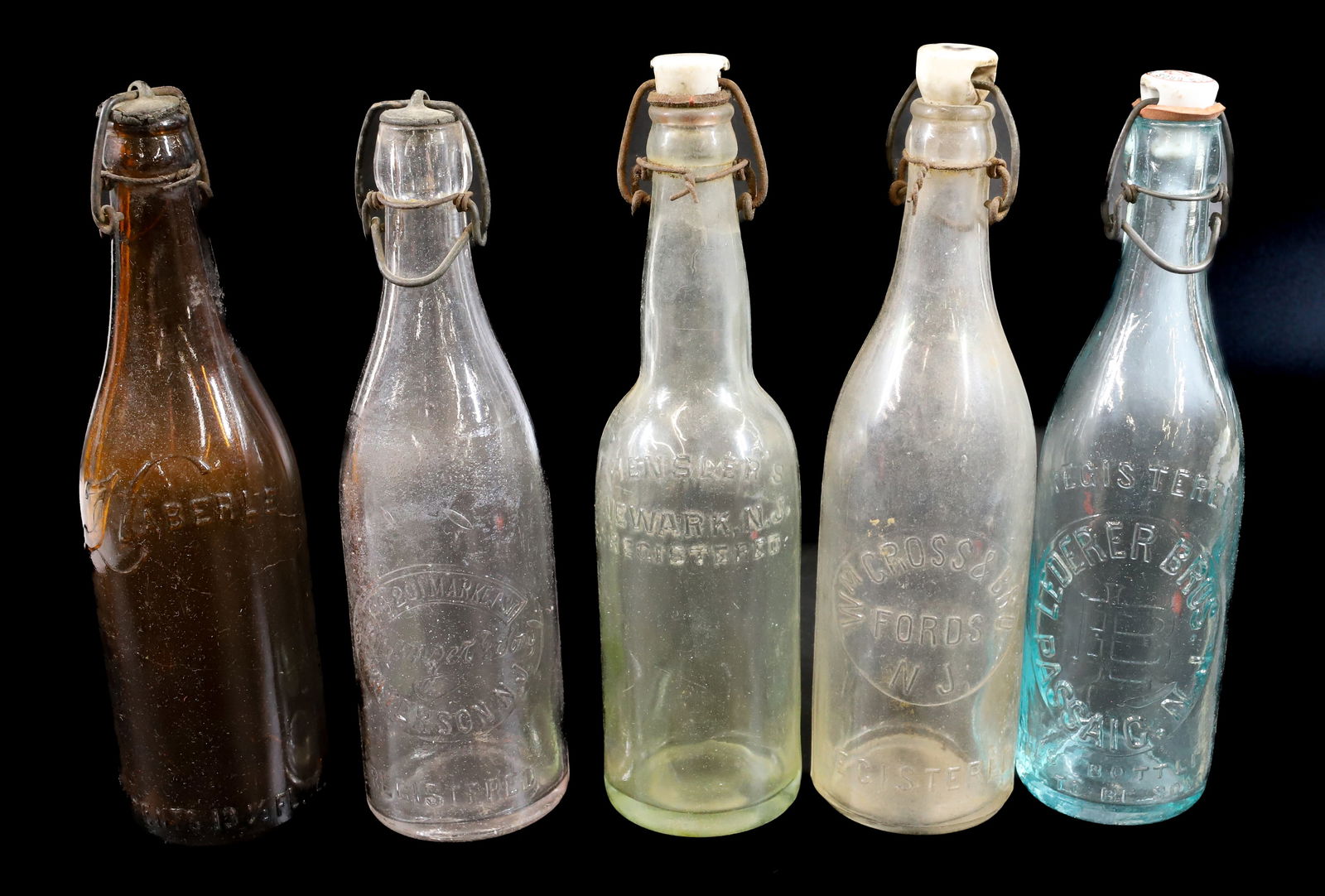 LOT OF NEW JERSEY ADVERTISING BOTTLES (1 of 4)