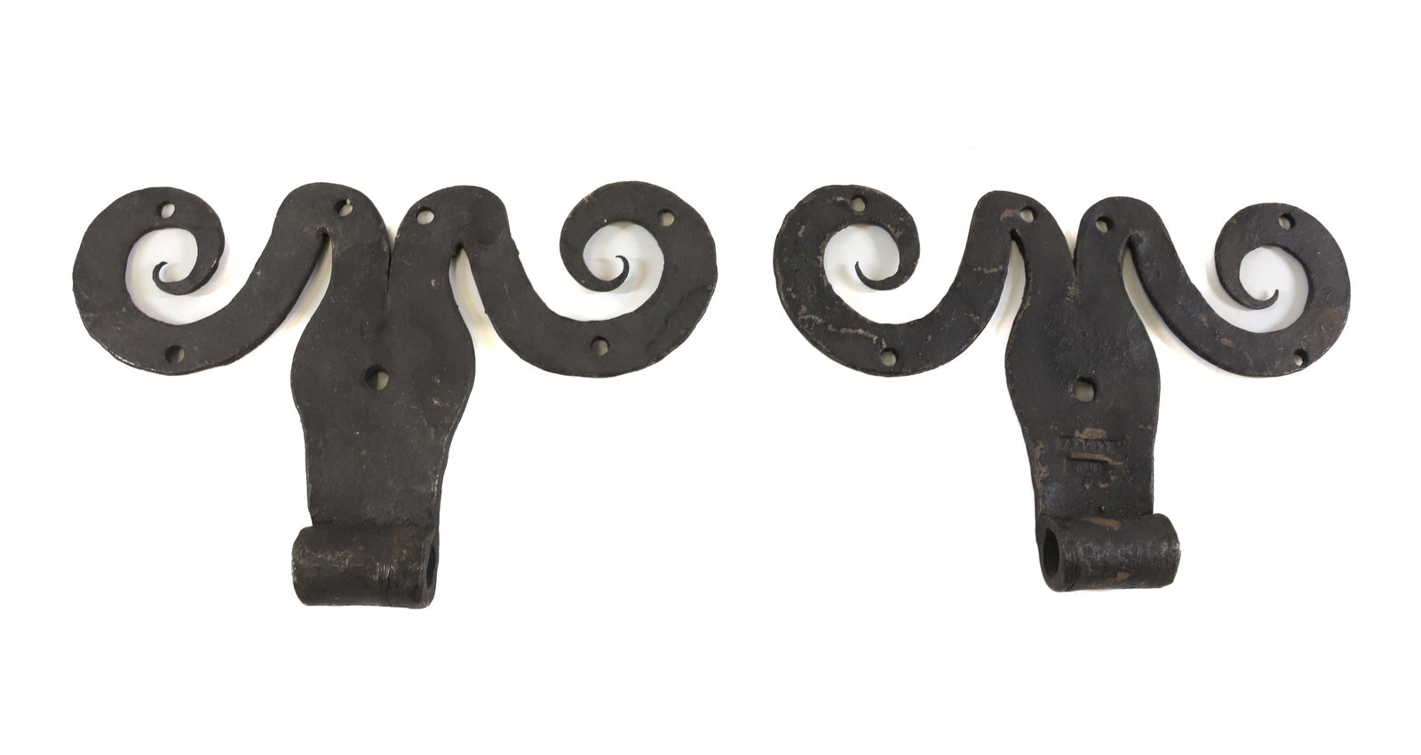 PAIR OF WROUGHT IRON HINGES (1 of 2)