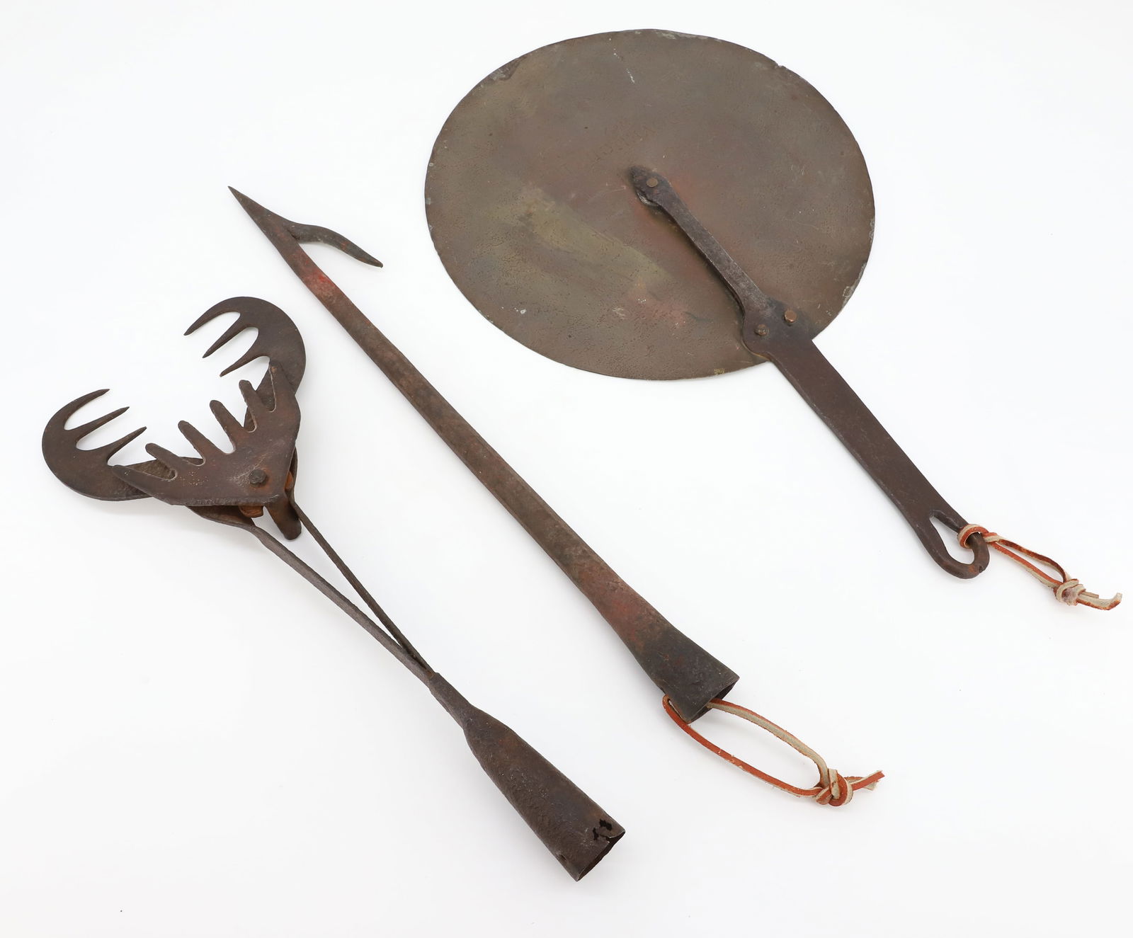 LOT OF IRON AND BRASS (1 of 5)