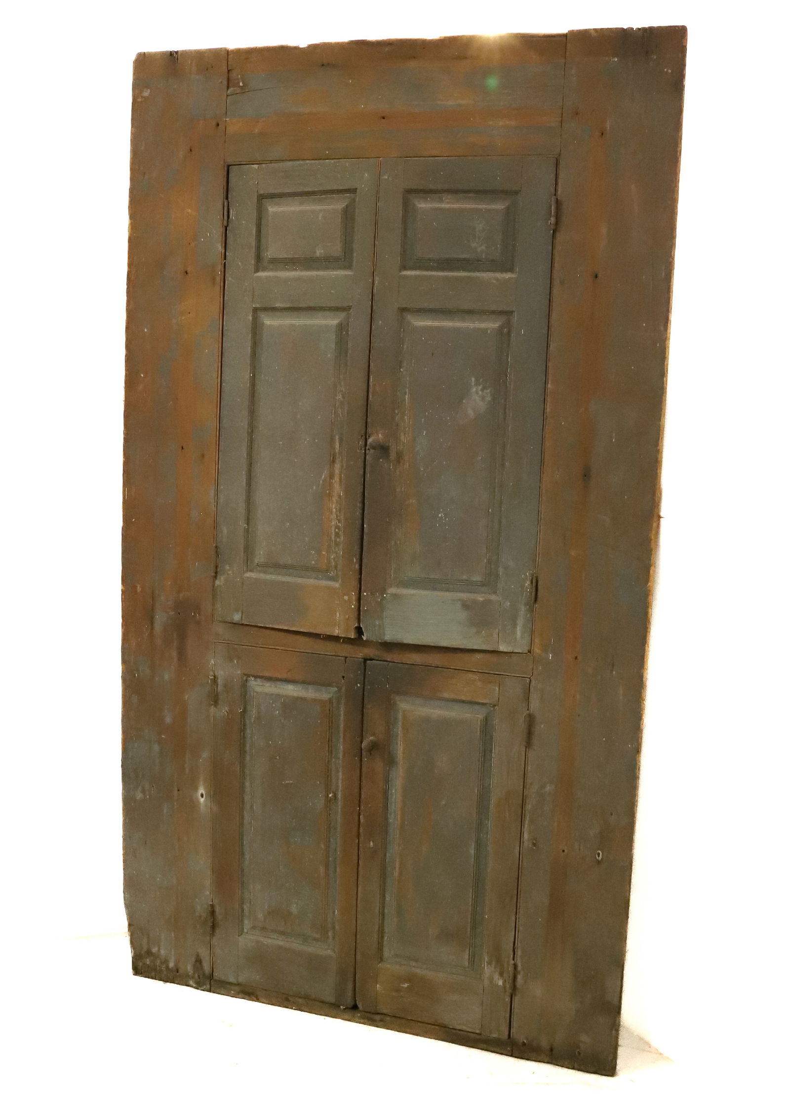 EARLY PAINTED BLIND FRONT CORNER CUPBOARD (1 of 3)