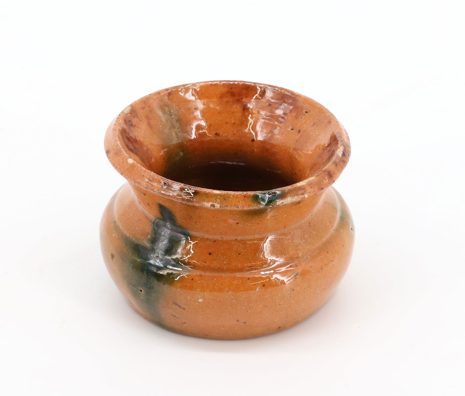 MINIATURE WAGNER POTTERY SPITTOON (1 of 6)