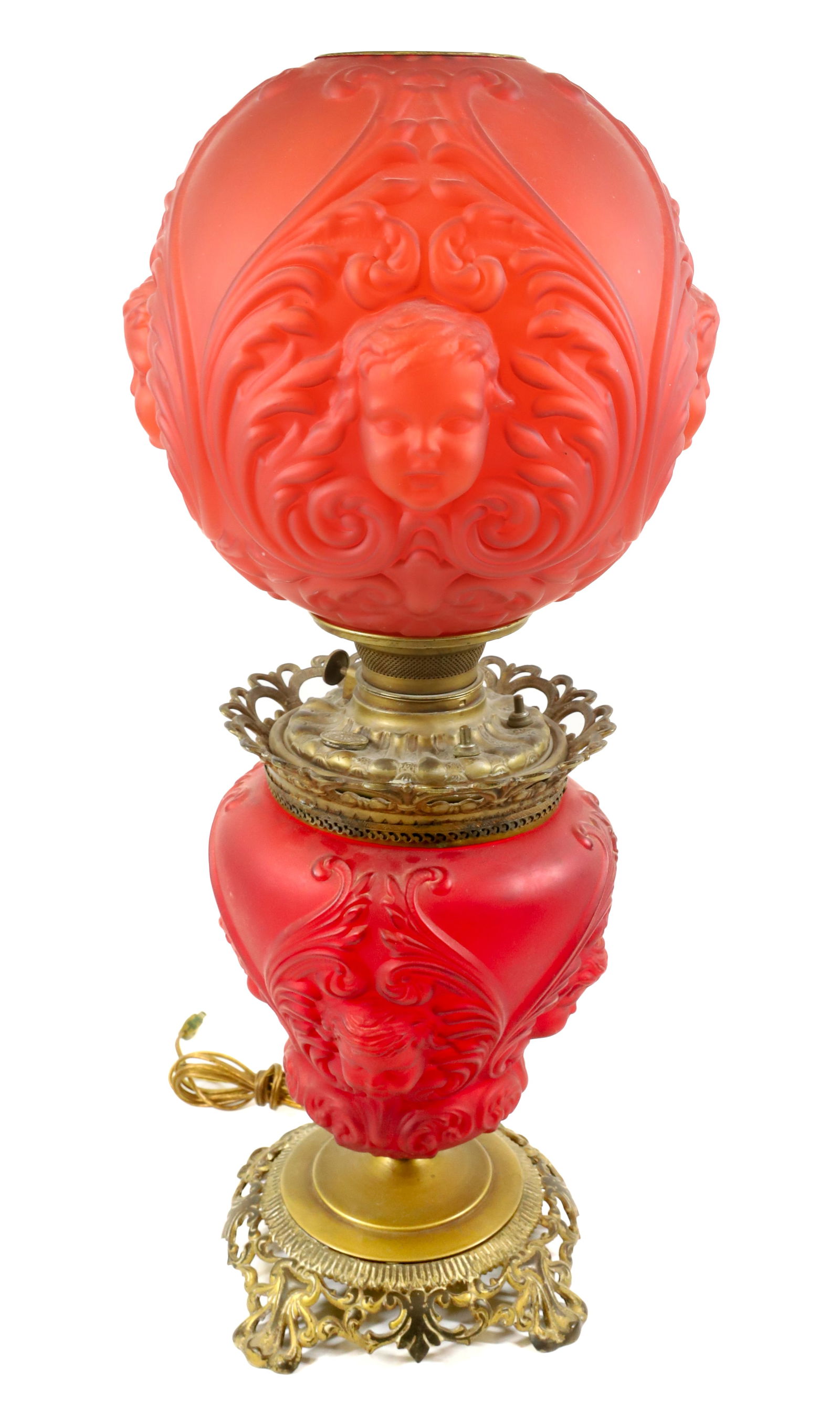 VICTORIAN PARLOR LAMP (1 of 4)