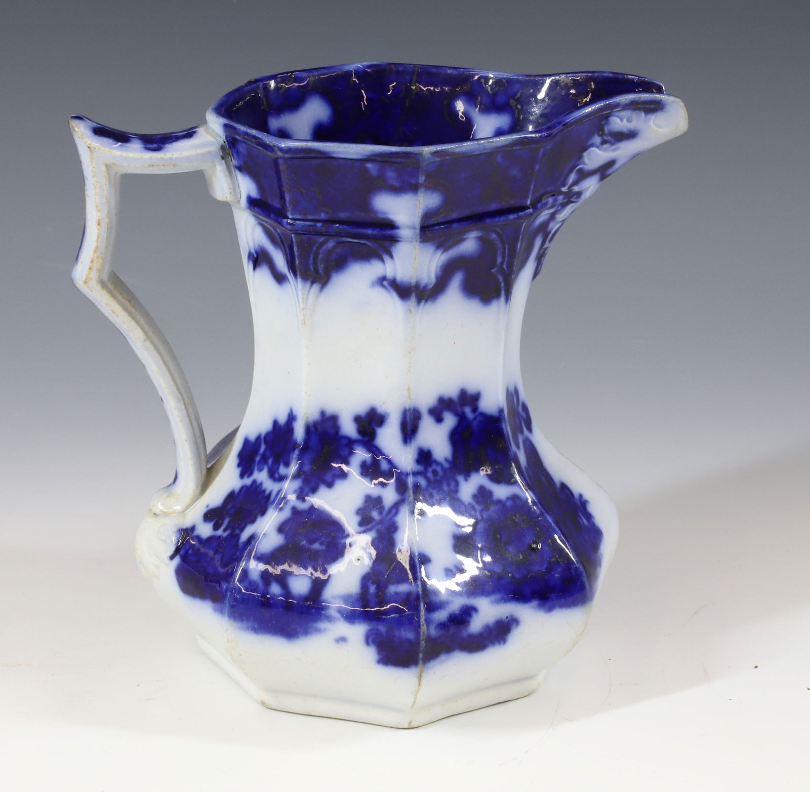 FLOW BLUE CASHMERE PITCHER (1 of 6)