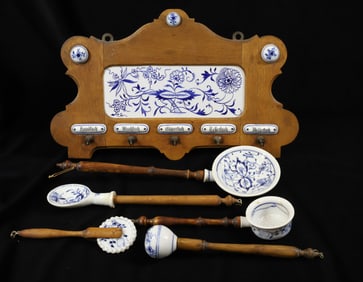 (6) BLUE ONION UTENSIL RACK