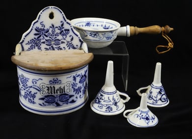 (5) MEISSEN BLUE ONION SALT BOX AND UTENSILS