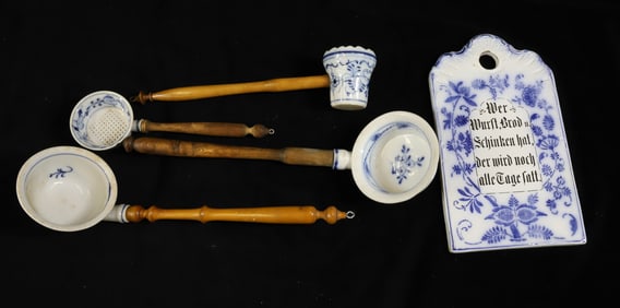 (5) BLUE ONION UTENSILS