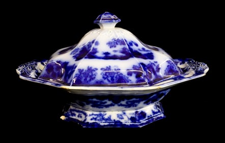 FLOW BLUE SCINDE COVERED BOWL