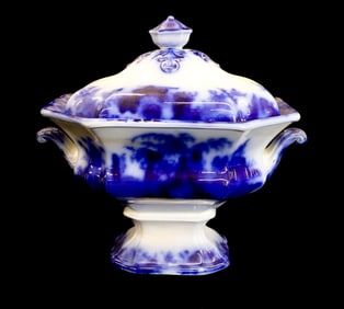 FLOW BLUE SCINDE SOUP TUREEN