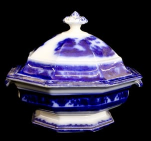 FLOW BLUE COVERED VEGETABLE BOWL