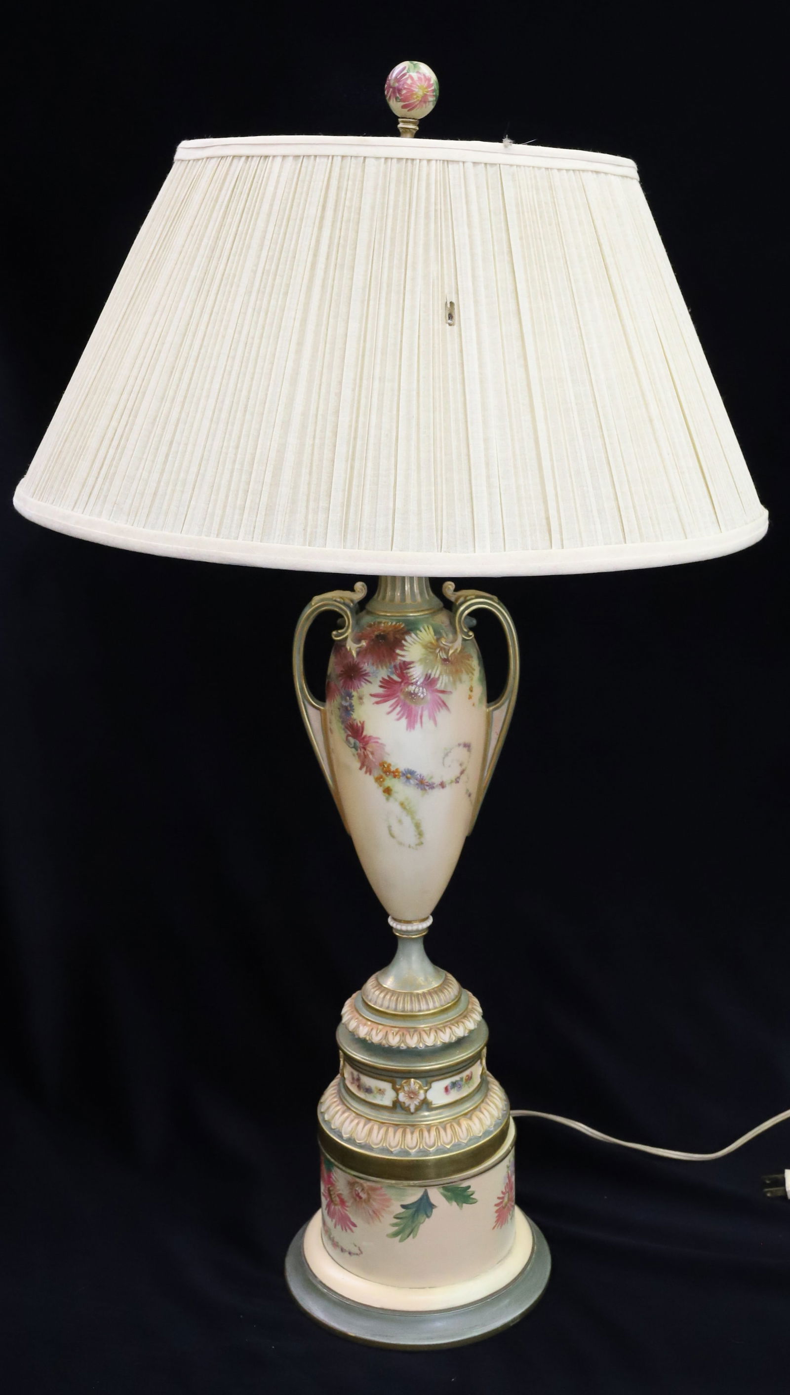 ROYAL WORCESTER LAMP (1 of 4)