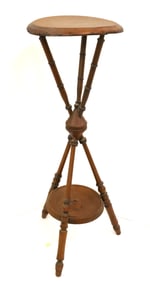 VICTORIAN STAND