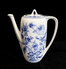 BLUE ONION COFFEE POT