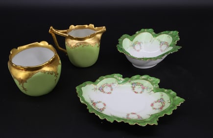 (4) PORCELAIN