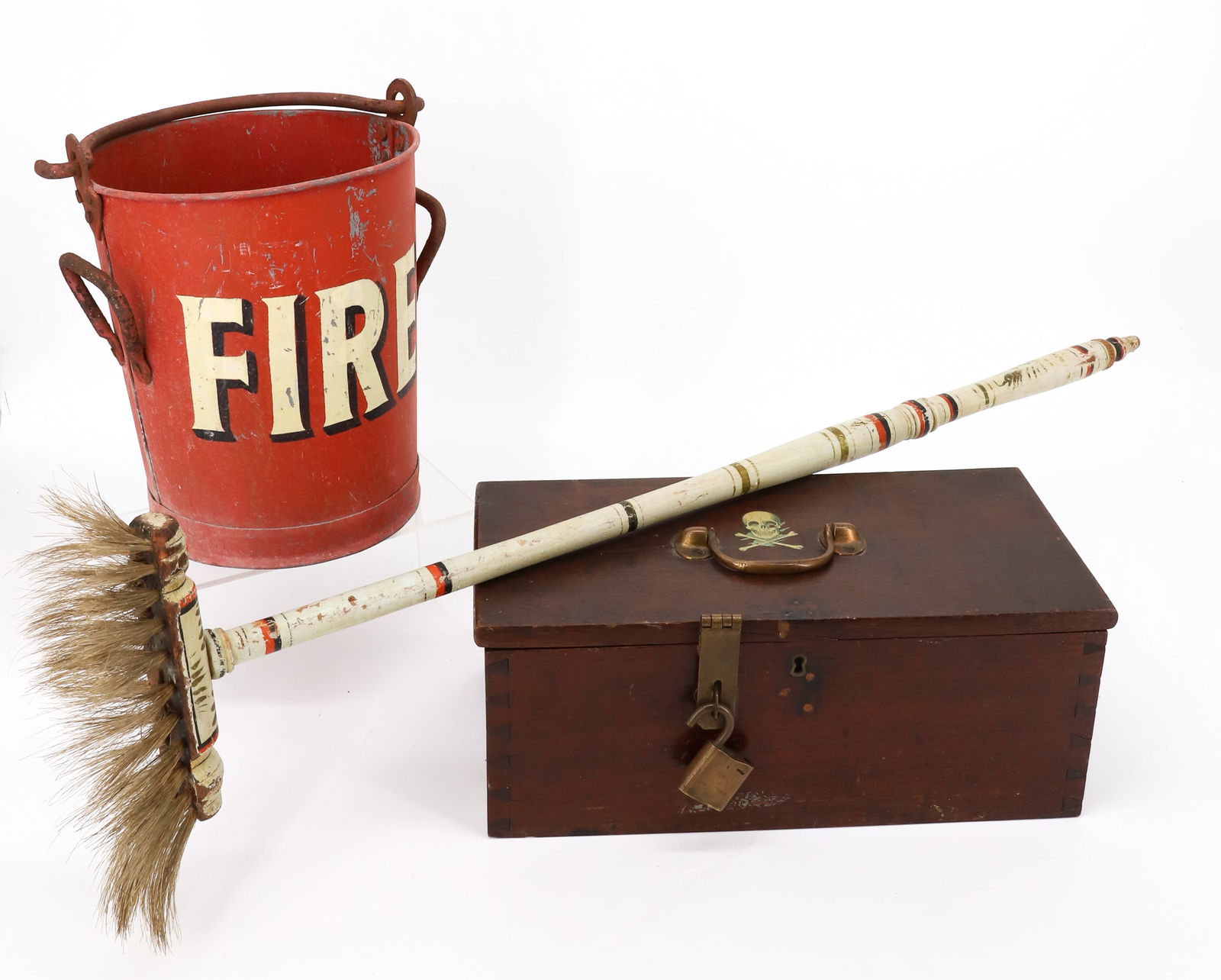 LOT OF ANTIQUE SMALLS (1 of 7)