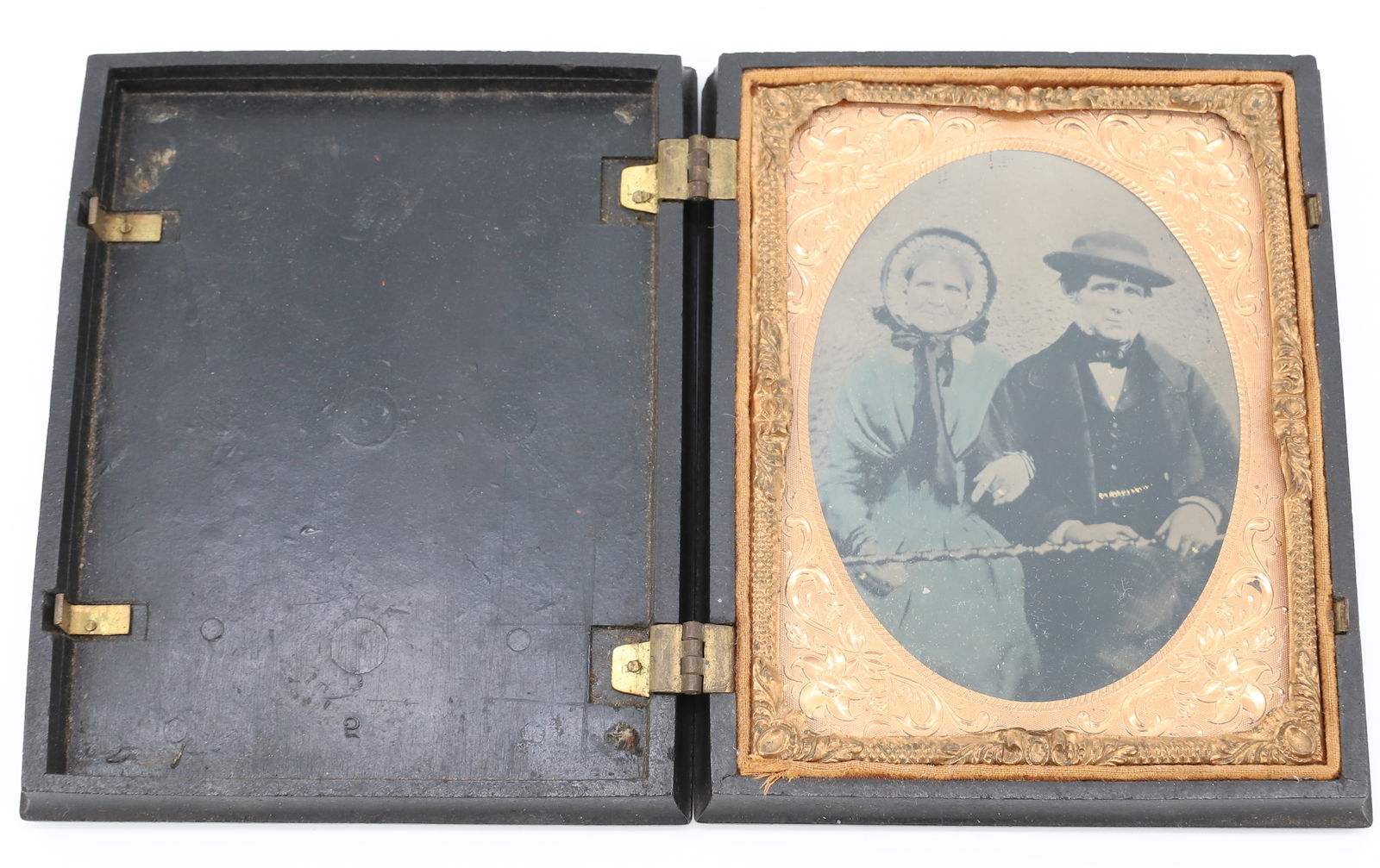 TINTYPE PHOTOGRAPH IN CASE (1 of 4)