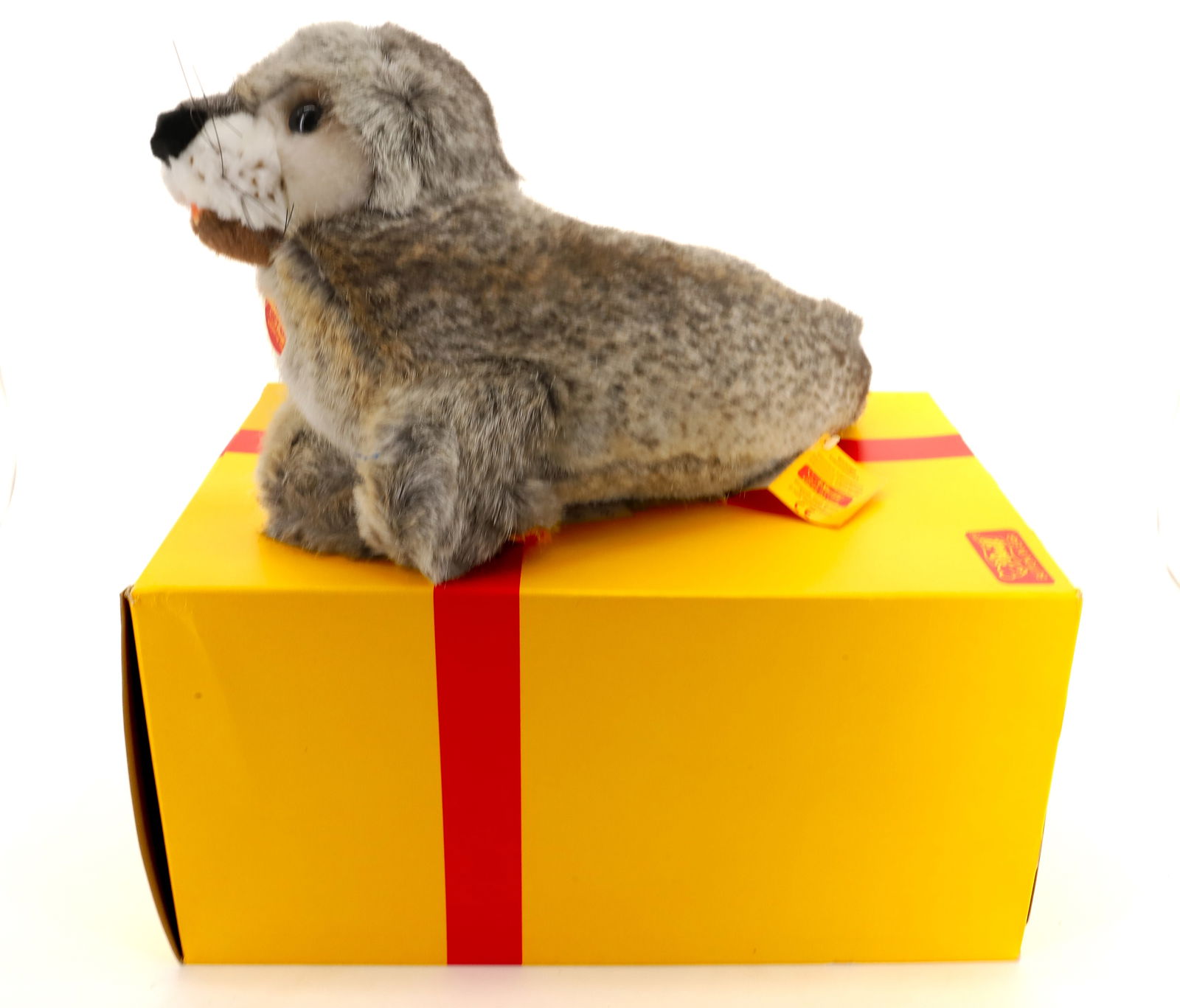 VINTAGE STEIFF ROBBY THE SEAL: ROBBY SEAL BUTTON AND TAG 16" PLEASE READ CAREFULLY - Terms for Purchasing and Shipping of Auction Items. Please read carefully before bidding. All payments for purchases will be made through LiveAuct