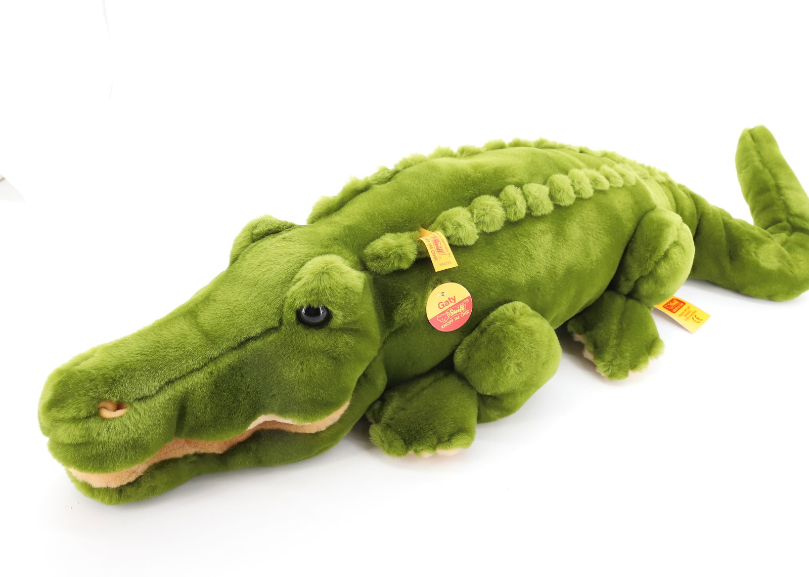 VINTAGE STEIFF ALLIGATOR: ALLIGATOR GATY BUTTON AND TAG 28" PLEASE READ CAREFULLY - Terms for Purchasing and Shipping of Auction Items. Please read carefully before bidding. All payments for purchases will be made through Live