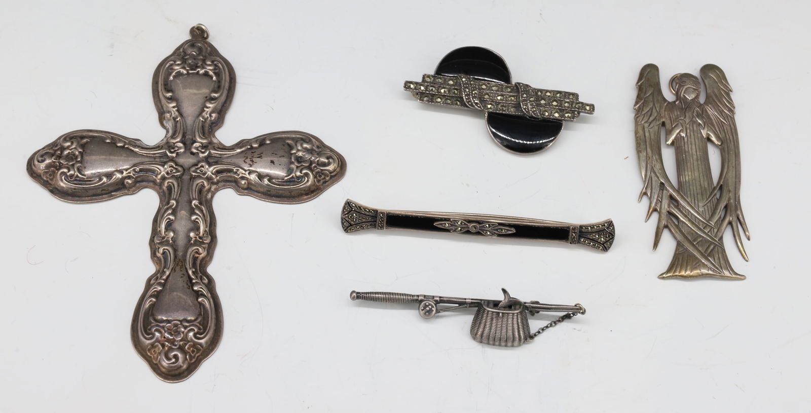 STERLING SILVER JEWELRY LOT: (5) PIECES INCLUDING - GORHAM STERLING CROSS, STERLING ANGEL, VICTORIAN STERLING BARRETTE, VICTORIAN STERLING PIN, AND STERLING FISHING POLE AND CREEL - CROSS MEASURES 4 3/4" PLEASE READ CAREFULLY - T