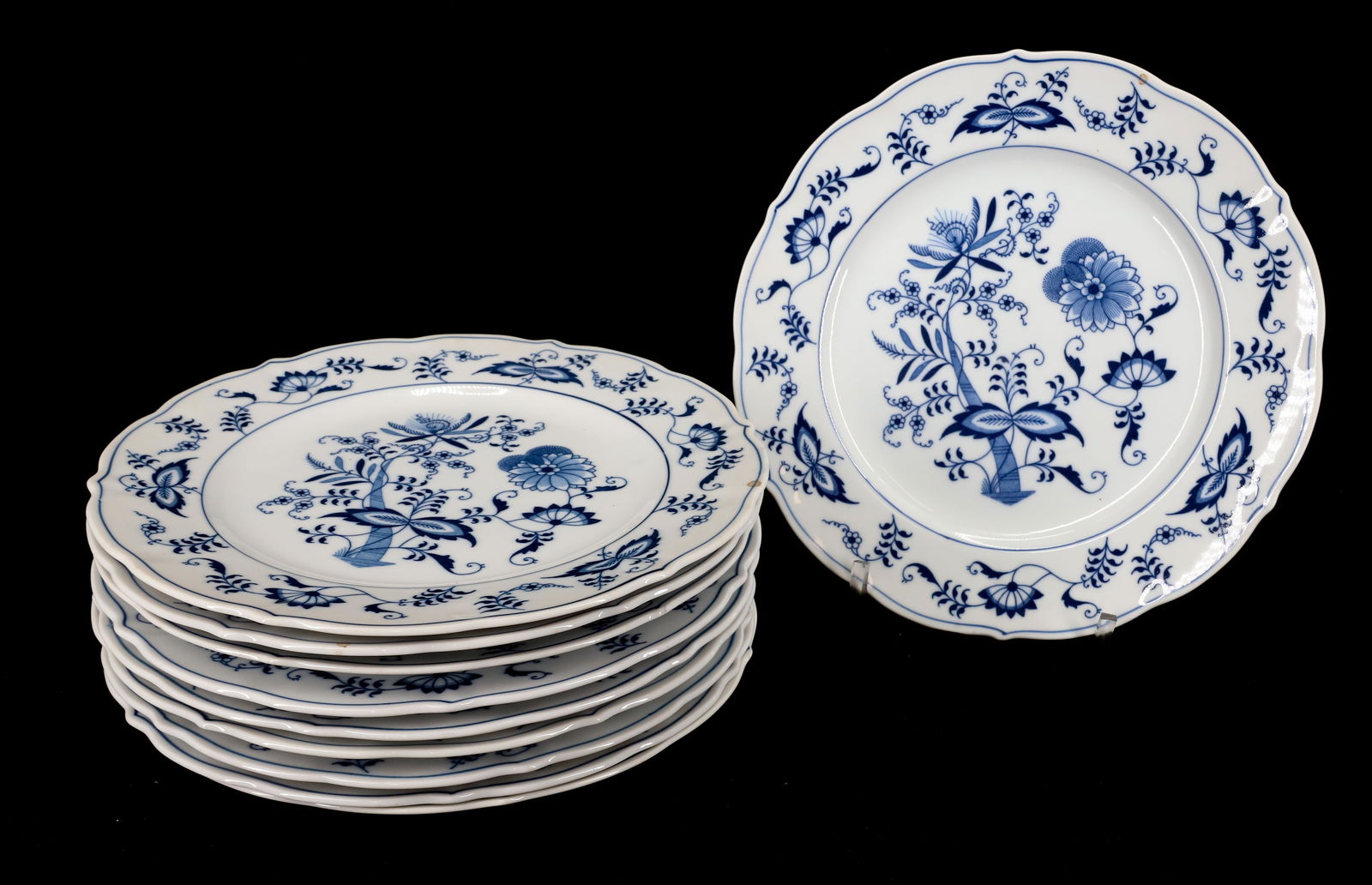 (10) BLUE DANUBE DINNERWARE PLATES: BLUE DANUBE JAPAN DINNER PLATES 10" DIA PLEASE READ CAREFULLY - Terms for Purchasing and Shipping of Auction Items. Please read carefully before bidding. All payments for purchases will be made throug